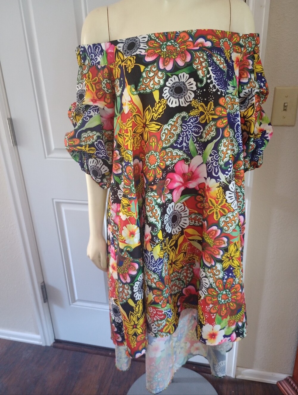 CQ By CQ High Low Dress  TUNIC Off Shoulder Laterne Sleeve Cut Out Back Medium